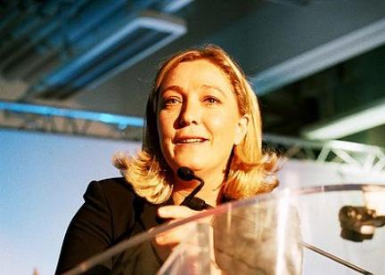 Marine Le Pen vise l'électorat des classes moyennes