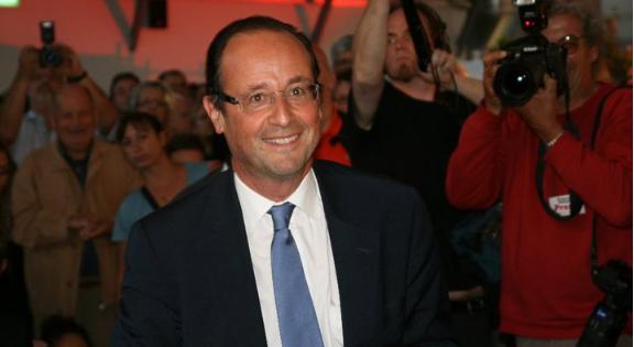 Hollande décommande un déplacement