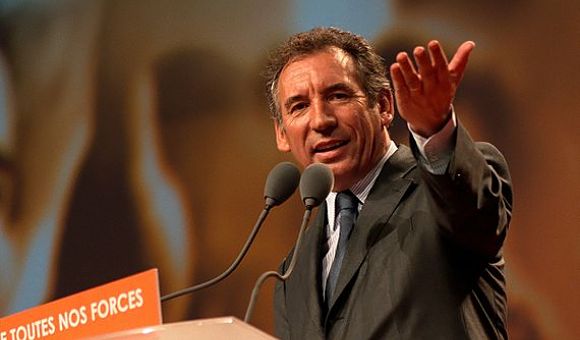 18 sénateurs apportent leur soutien à Bayrou