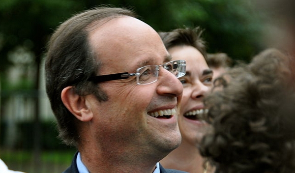 Hollande et Le Pen réagissent aux propos de Nicolas Sarkozy